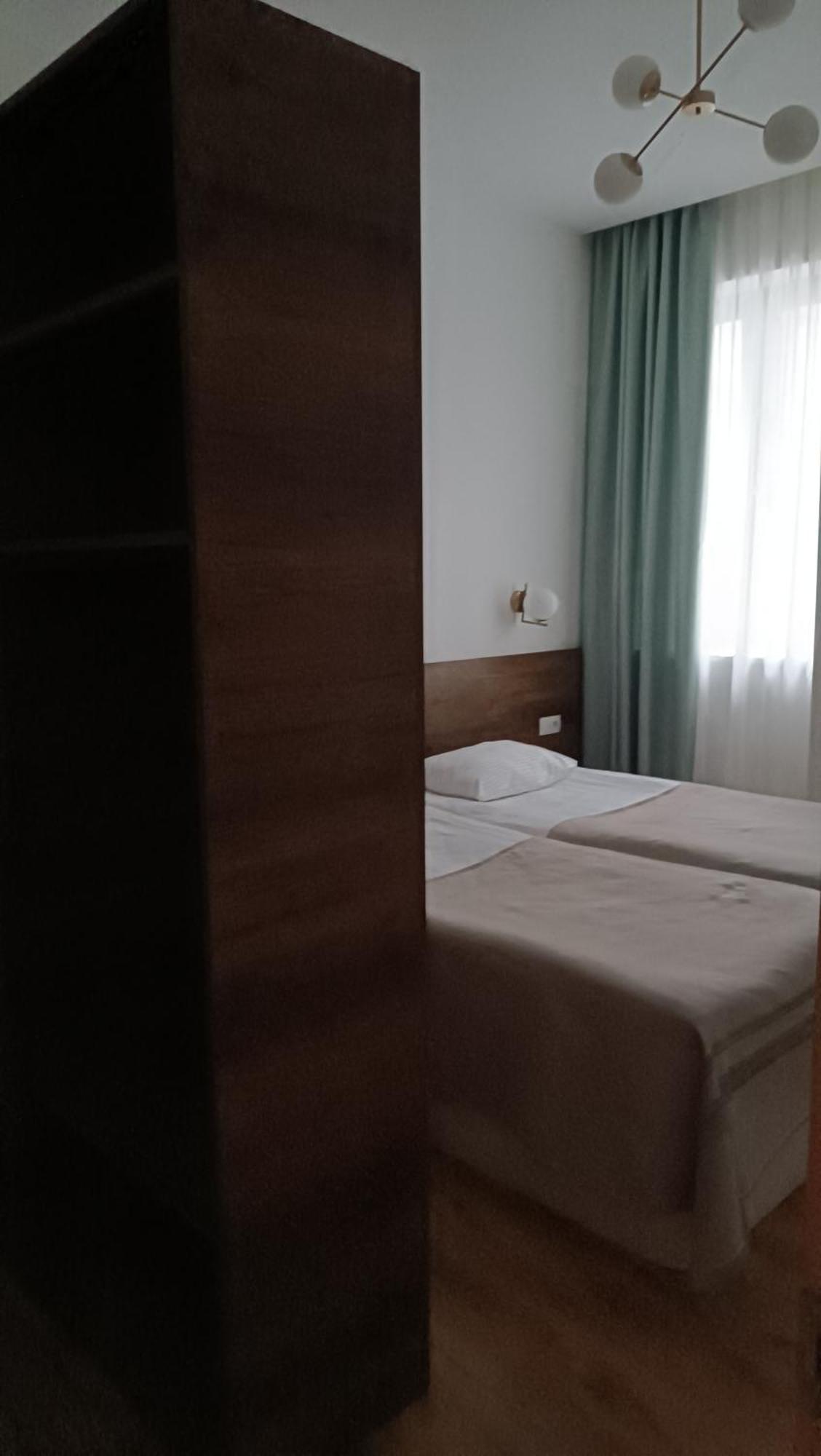 Alliance Hotel Tiflis Exterior foto
