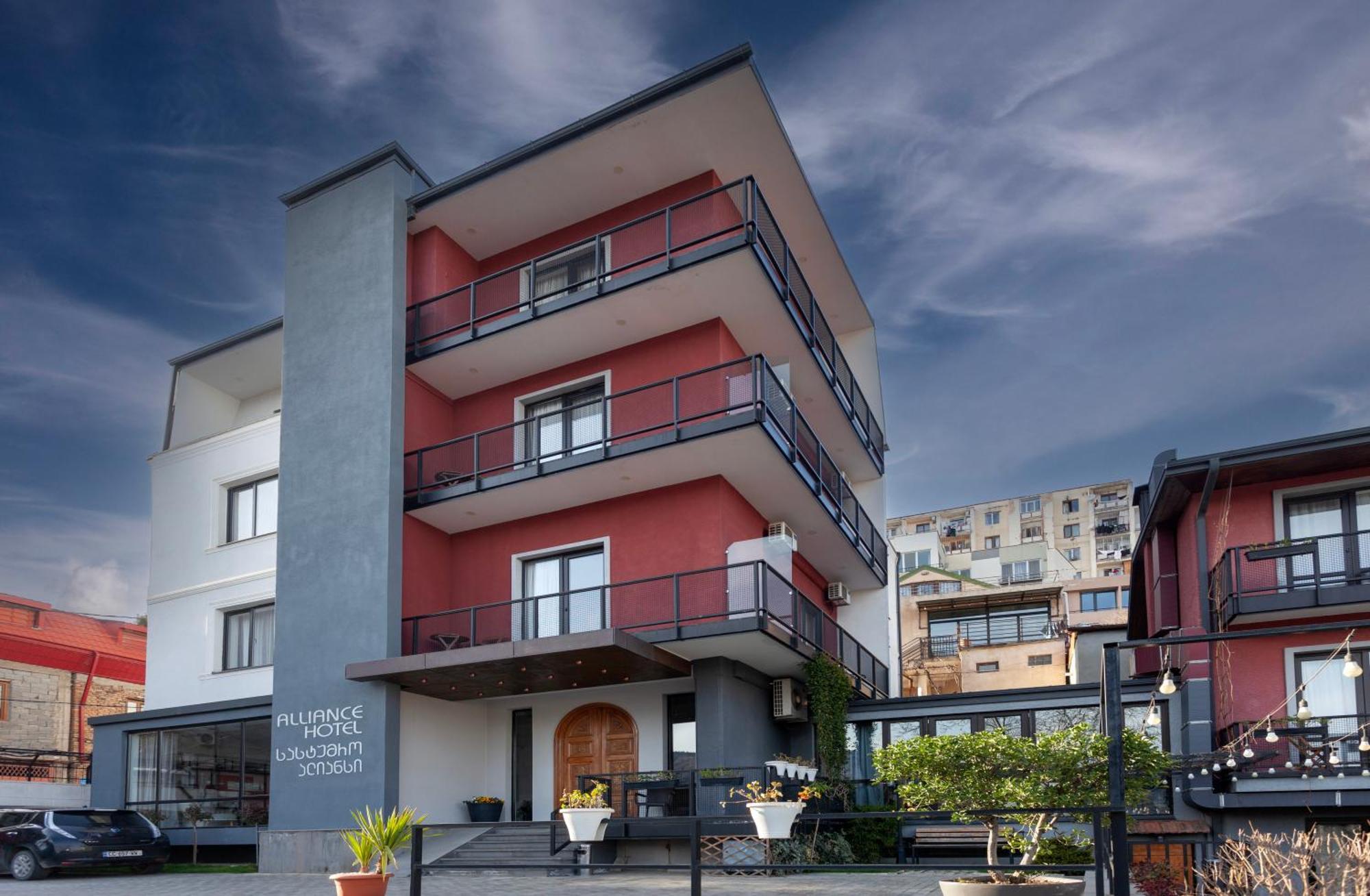 Alliance Hotel Tiflis Exterior foto