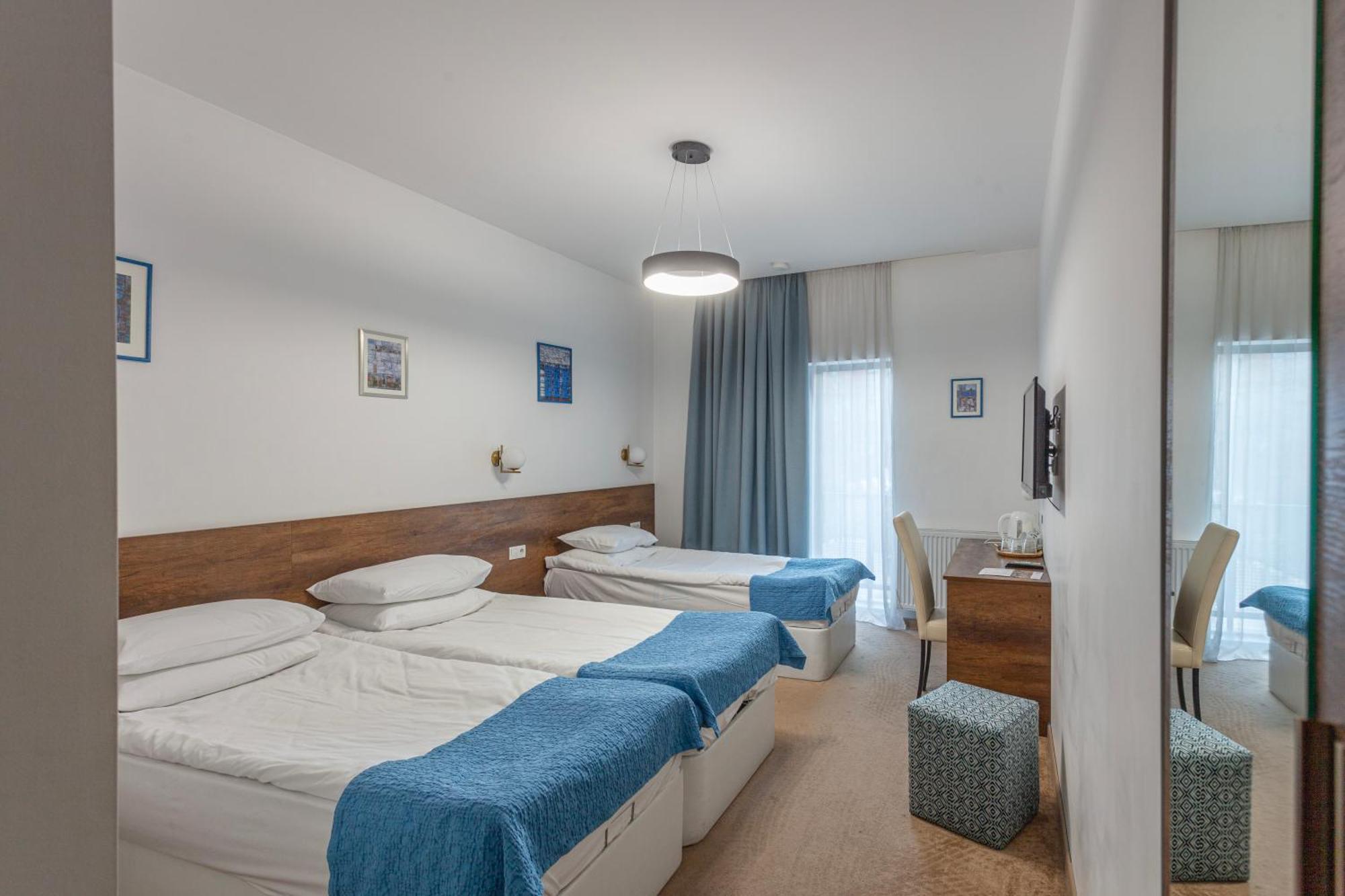 Alliance Hotel Tiflis Exterior foto
