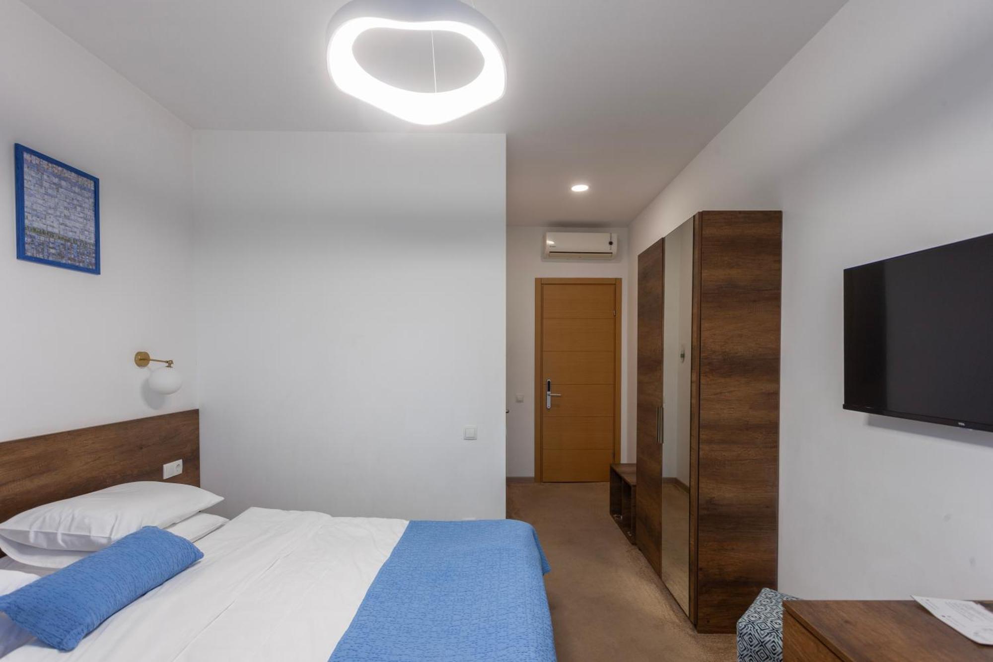 Alliance Hotel Tiflis Exterior foto